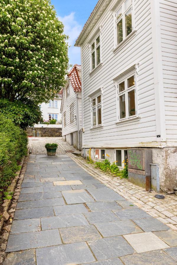 Behind Bryggen - Renovated - Budget Friendly Bergen Dış mekan fotoğraf